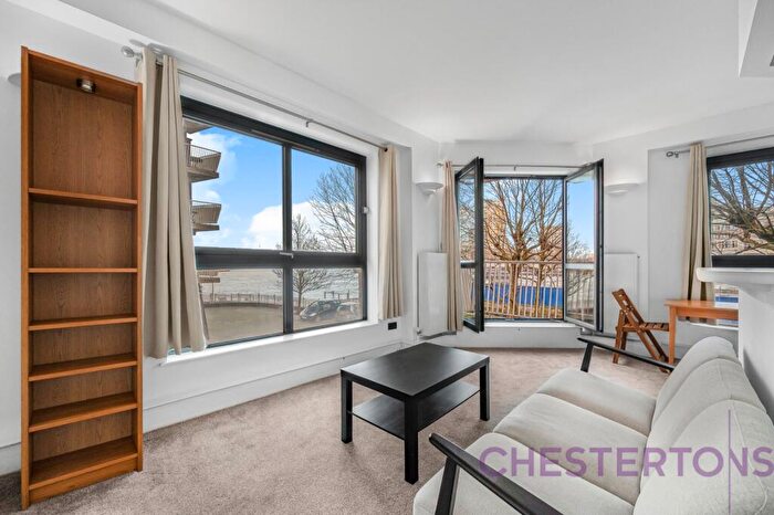 2 Bedroom Flat To Rent In Quayside House, Westferry Road, E14