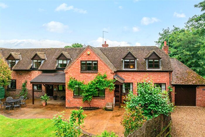 4 Bedroom Barn Conversion For Sale In Stable Lane, Pitsford, Northampton, Northamptonshire, NN6