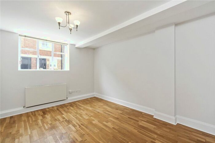 1 Bedroom Flat To Rent In Montagu Square, Marylebone, London, W1H