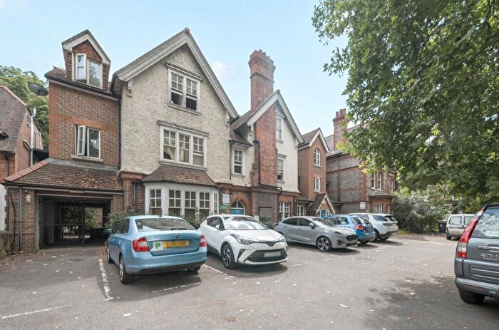 1 Bedroom Apartment For Sale In London Road, Reading, Berkshire, RG1