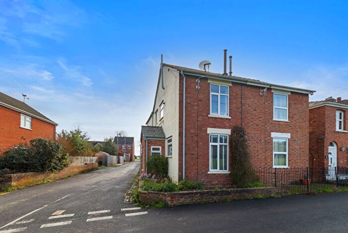 3 Bedroom Semi Detached House For Sale In Dukes Way, Malvern, WR14