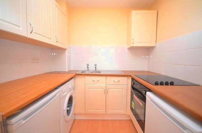 1 Bedroom Flat To Rent In Haltwhistle Road, South Woodham Ferrers, Essex, CM3
