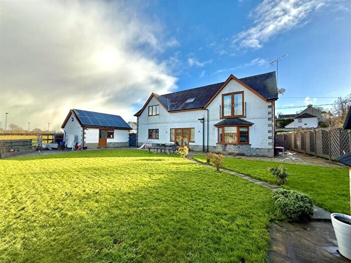 5 Bedroom Detached House For Sale In Station Terrace, Llanybydder, SA40