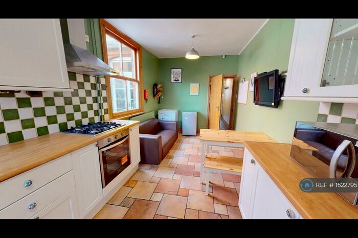 6 Bedroom Terraced House To Rent In Brazil Street, Leicester, LE2