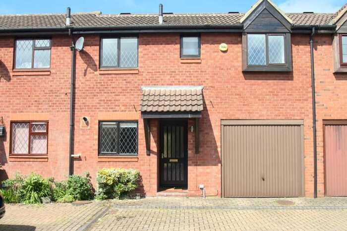 2 Bedroom Terraced House To Rent In High Bank View, Leeds, West Yorkshire, LS15