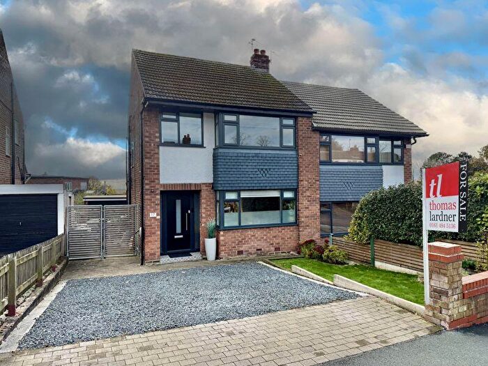 3 Bedroom Semi Detached House For Sale In Cambridge Drive, Woodley, SK6