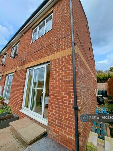 1 Bedroom Flat To Rent In Popes Meadow Court A, Luton, LU2