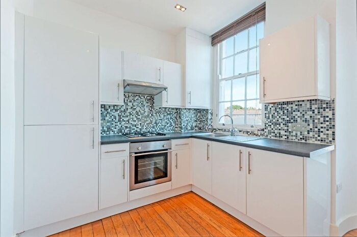 2 Bedroom Flat To Rent In Chapel Market, Islington, N1