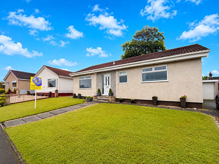 3 Bedroom Bungalow For Sale In Meikle Crescent, Greengairs, ML6