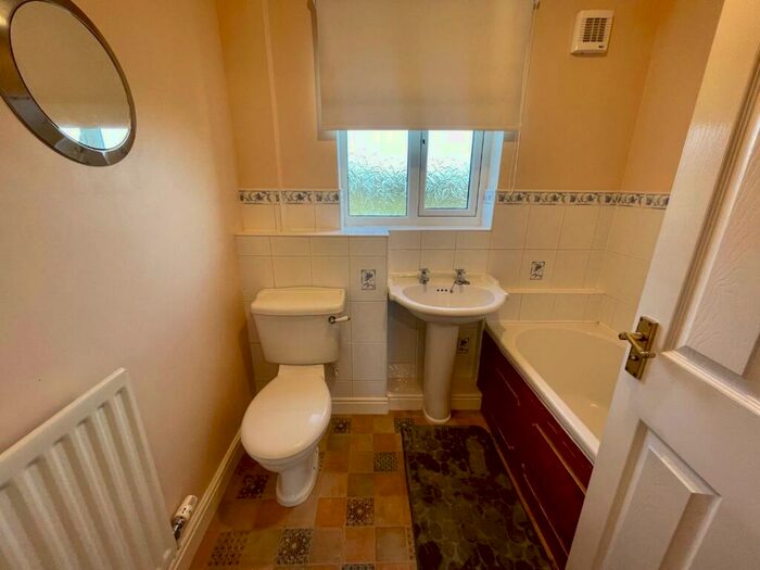 3 Bedroom Detached House To Rent In Laurel Bank, Whitehaven, CA28