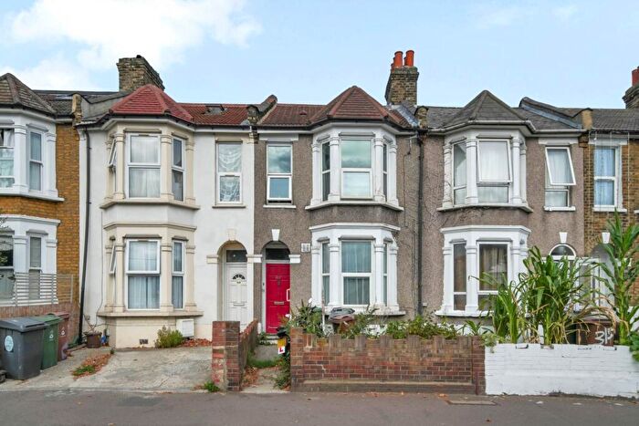 1 Bedroom Flat For Sale In Church Road, London, E10