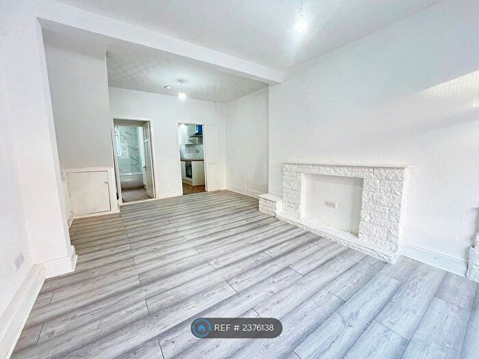 2 Bedroom Terraced House To Rent In Greenleaf Street, Liverpool, L8