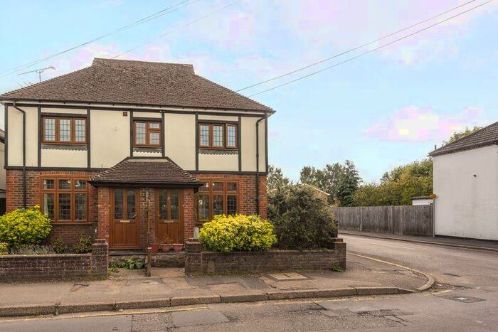2 Bedroom Semi-Detached House To Rent In Summers Road, Godalming, GU7