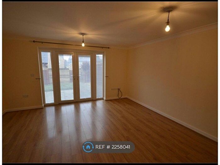 2 Bedroom End Of Terrace House To Rent In Felstead Crescent, Essex, CM24