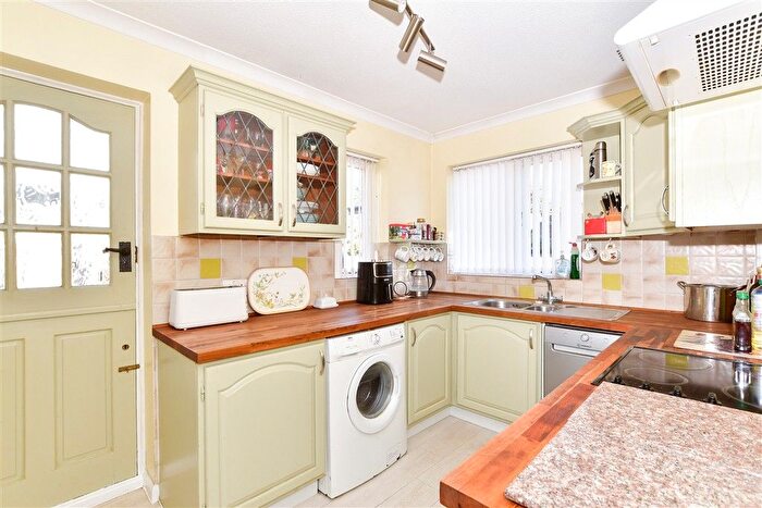 4 Bedroom Semi-Detached House For Sale In Rock Hill Road, Egerton, Ashford, Kent, TN27