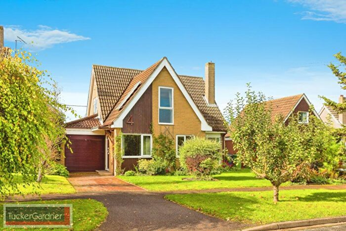 3 Bedroom Detached House To Rent In Spencer Drive, Melbourn, SG8