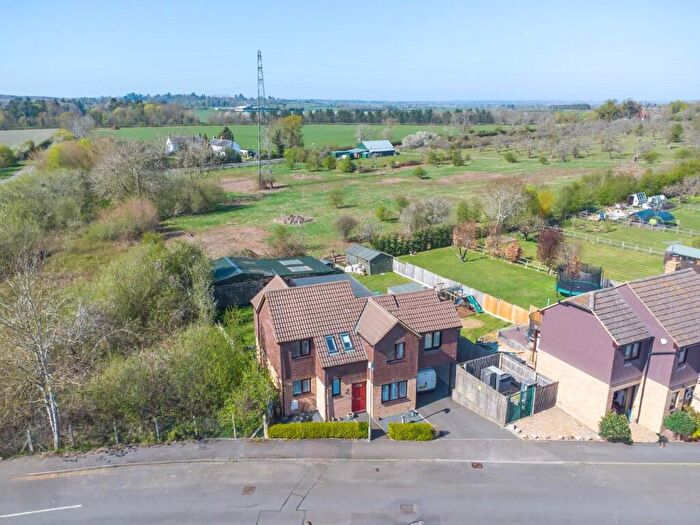 5 Bedroom Detached House For Sale In Church Hill, Cheddington, Leighton Buzzard, LU7