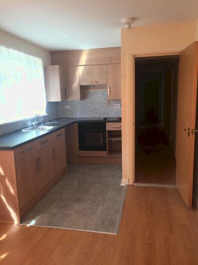 3 Bedroom Flat To Rent In Norfolk Road, Cliftonville, CT9