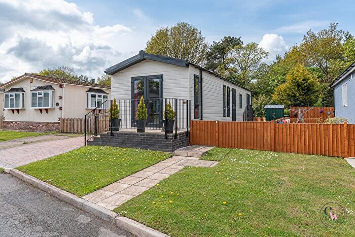 2 Bedroom Park Home For Sale In Home Farm Park, Church Minshull, Nantwich, CW5