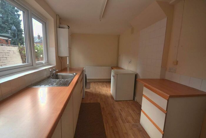 3 Bedroom Terraced House To Rent In Blenheim Road, Reading, RG1