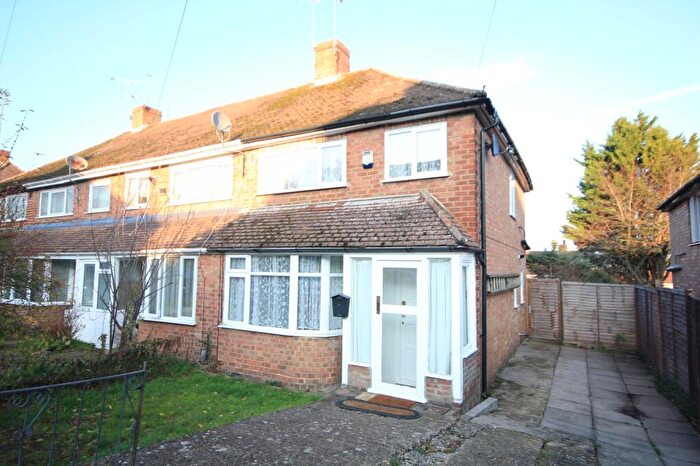 3 Bedroom Semi Detached House To Rent In Thirlmere Avenue, Tilehurst, Reading, Berkshire, RG30