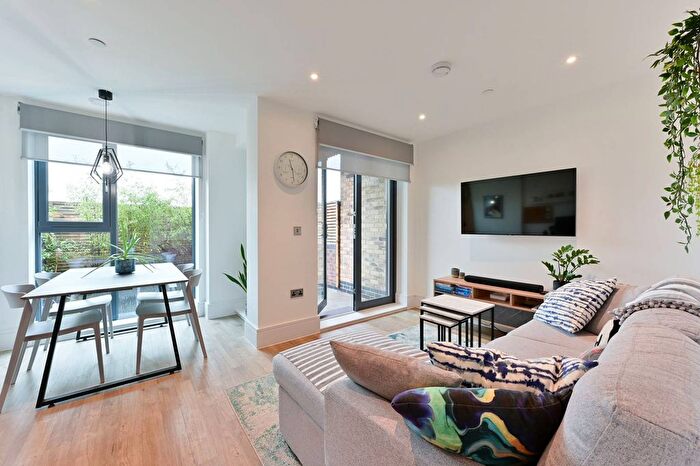 1 Bedroom Flat To Rent In Wimbledon Park, Wimbledon Park, London, SW19