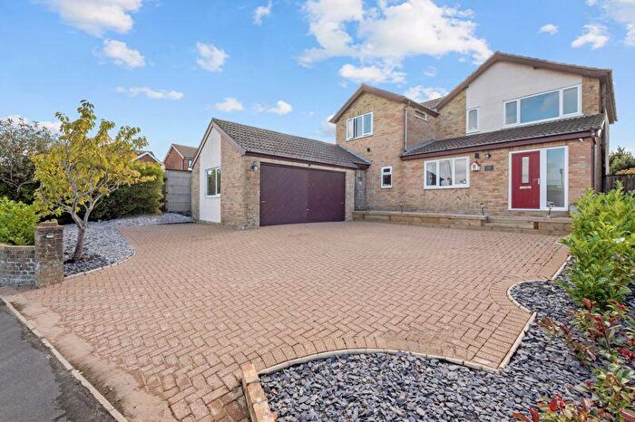 5 Bedroom Detached House For Sale In Radipole Lane, Weymouth, DT4