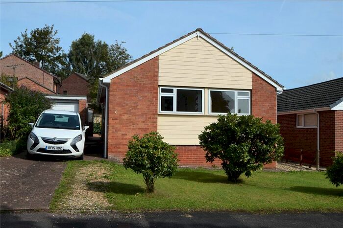 3 Bedroom Bungalow To Rent In Isabella Road, Tiverton, Devon, EX16