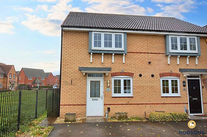 3 Bedroom Semi Detached House To Rent In Foreman Road, Wakefield, WF2