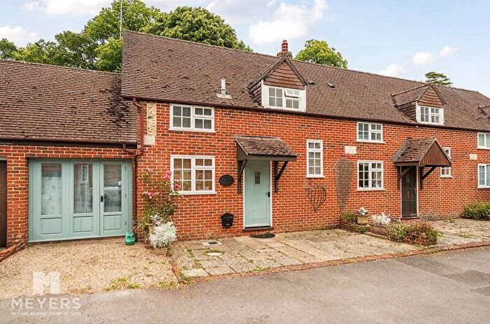 3 Bedroom Cottage For Sale In Clyffe House, Tincleton, DT2