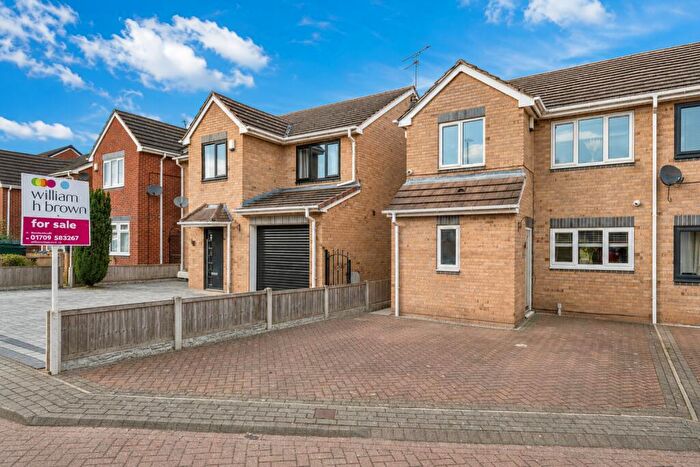 3 Bedroom Semi-Detached House For Sale In Woodside View, Bolton-Upon-Dearne, Rotherham, S63
