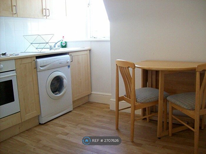 1 Bedroom Flat To Rent In Crouch End Central, London, N8