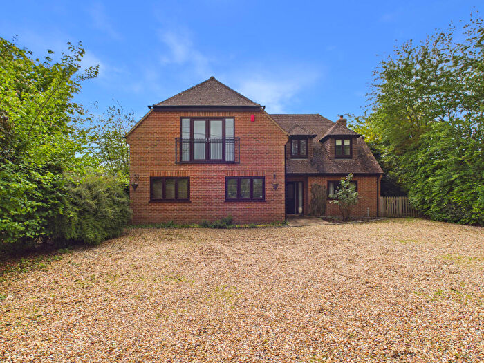 4 Bedroom Detached House For Sale In Sprigs Holly Lane, Chinnor, Oxfordshire, OX39