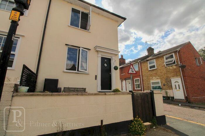 2 Bedroom End Of Terrace House To Rent In Wellington Street, Colchester, Essex, CO2