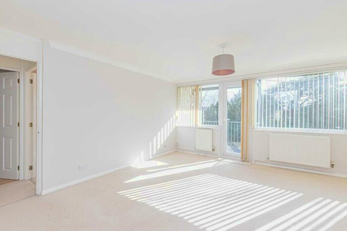 2 Bedroom Apartment To Rent In Walking Distance Ti Hemel Hempstead Train Station, HP1