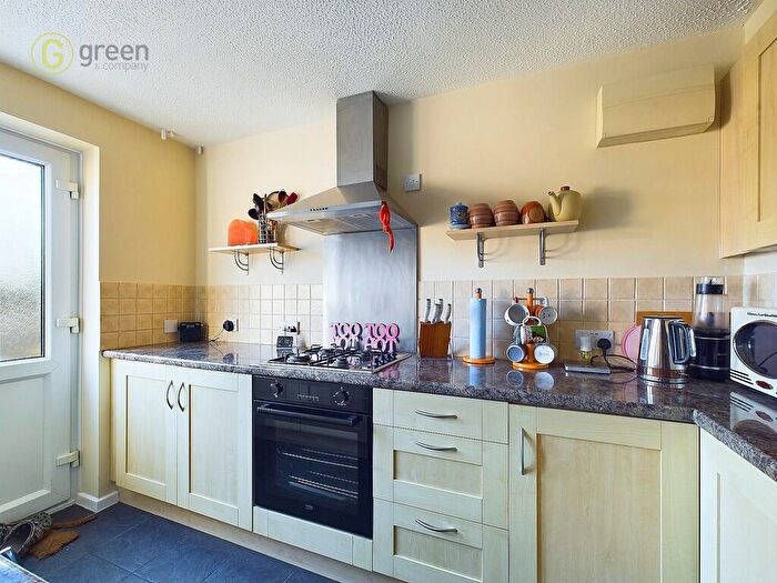 3 Bedroom End Of Terrace House For Sale In Kirkwood Avenue, Erdington, B23
