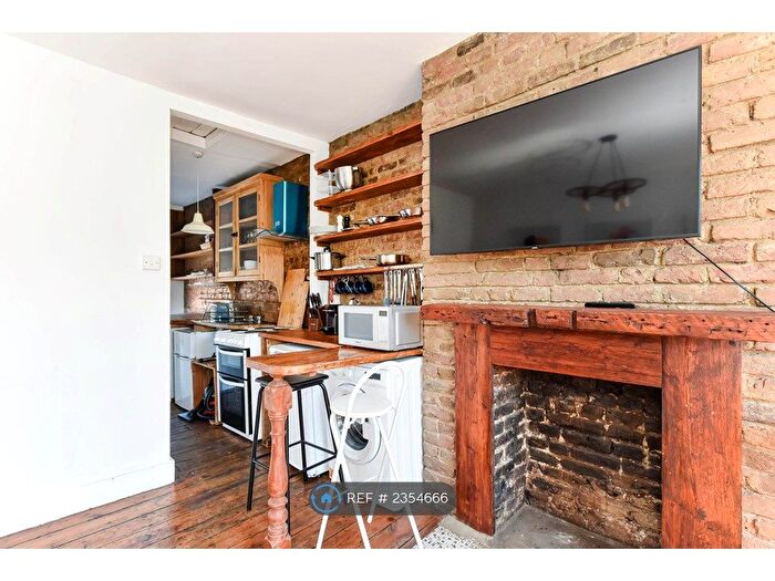 1 Bedroom Flat To Rent In Stoke Newington Church St, London, N16