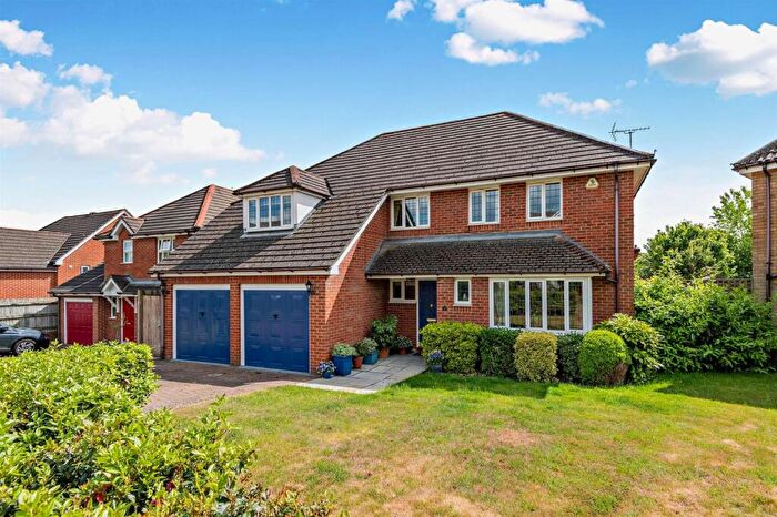 5 Bedroom Detached House For Sale In Discovery Road, Bearsted, Maidstone, ME15