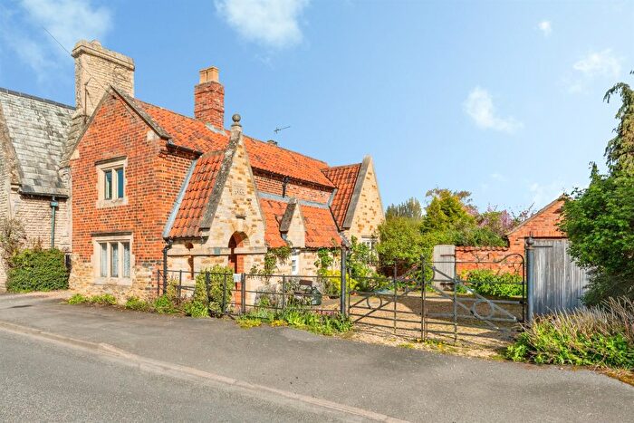 3 Bedroom Cottage For Sale In High Road, Manthorpe, Grantham, NG31