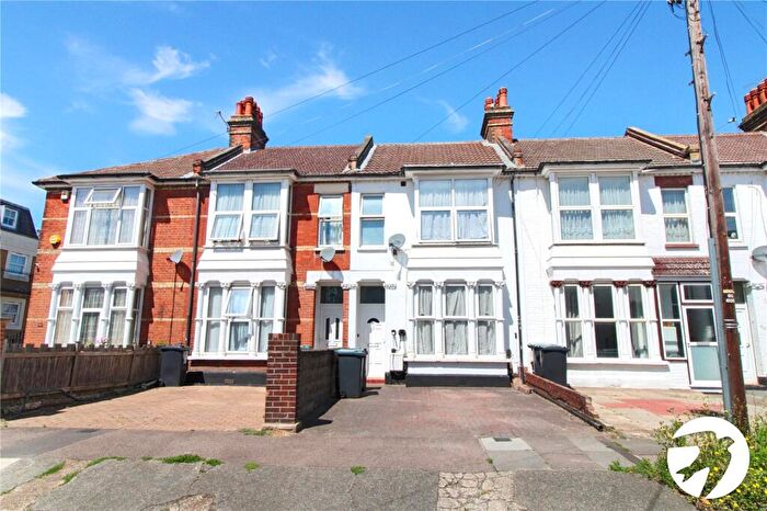 3 Bedroom Terraced House To Rent In Darnley Road, Gravesend, Kent, DA11