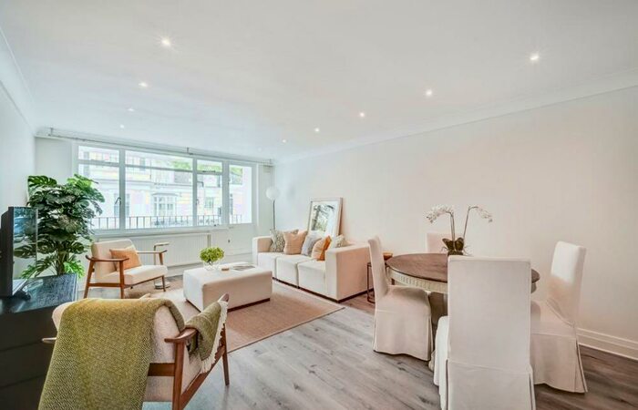 1 Bedroom Apartment To Rent In St. Johns Wood Road, St. Johns Wood, London, NW8