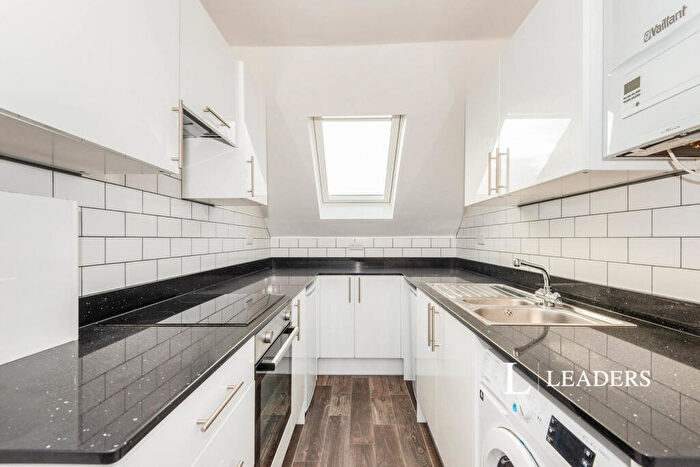 1 Bedroom House To Rent In Grovehill Road, Redhill, Surrey, RH1