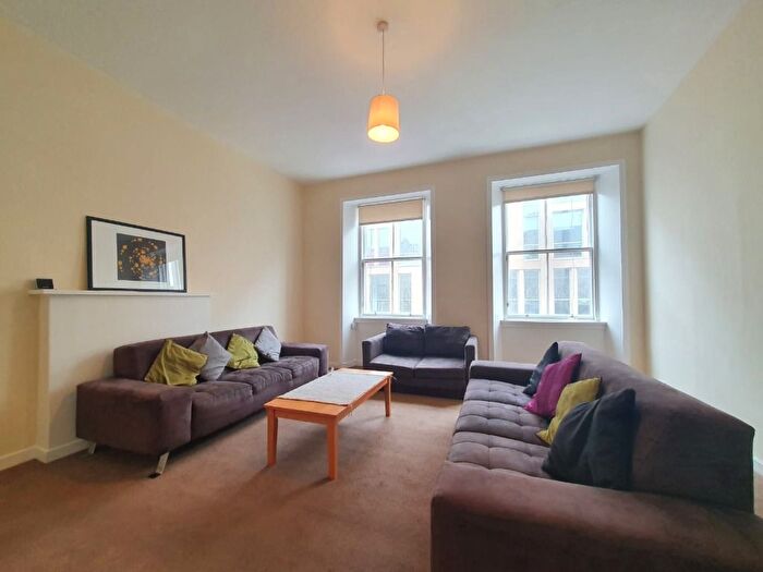5 Bedroom Flat To Rent In West Port, Edinburgh, EH3
