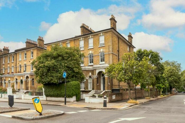 2 Bedroom Flat To Rent In King Henrys Road, Primrose Hill, NW3