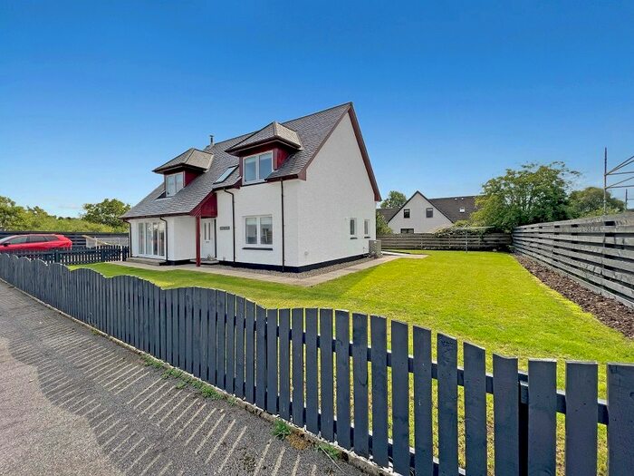 4 Bedroom Detached House For Sale In West Haven, Blackcrofts, North Connel, Argyll, Ra, North Connel, PA37