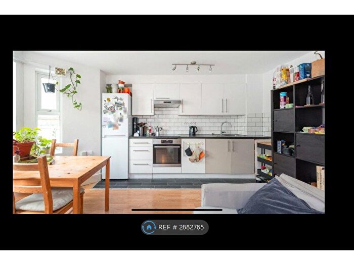 4 Bedroom Flat To Rent In Narford Rd, London, E5