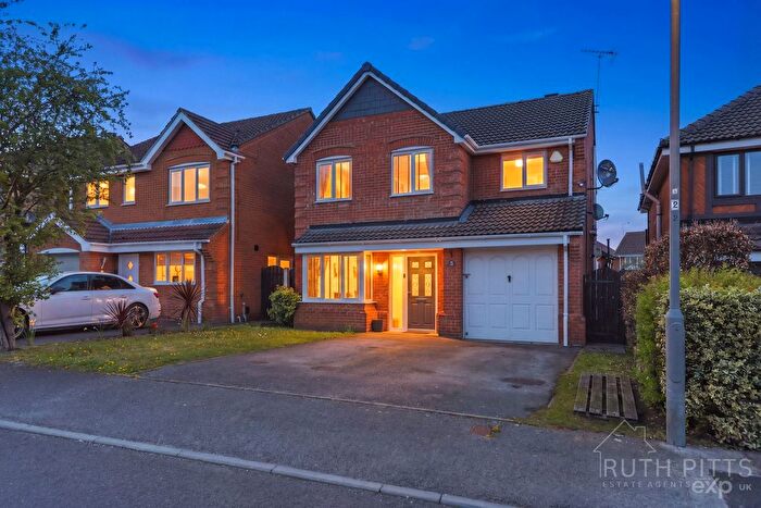 4 Bedroom Detached House For Sale In Galahad Way, South Elmsall, WF9