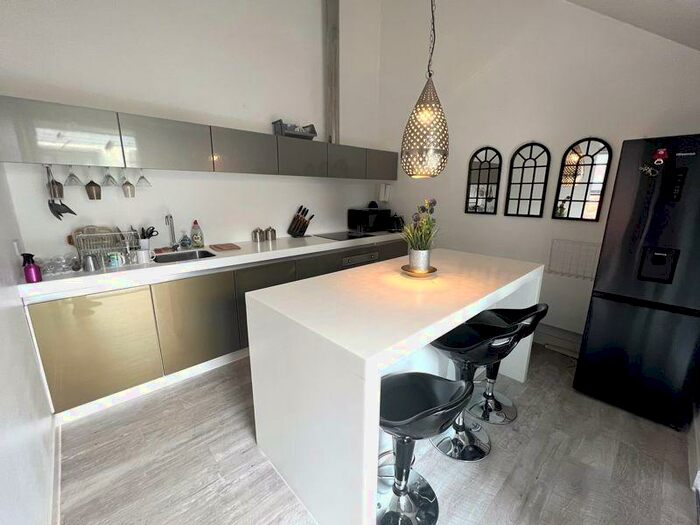 2 Bedroom Terraced House To Rent In Field Street, Salford, M6