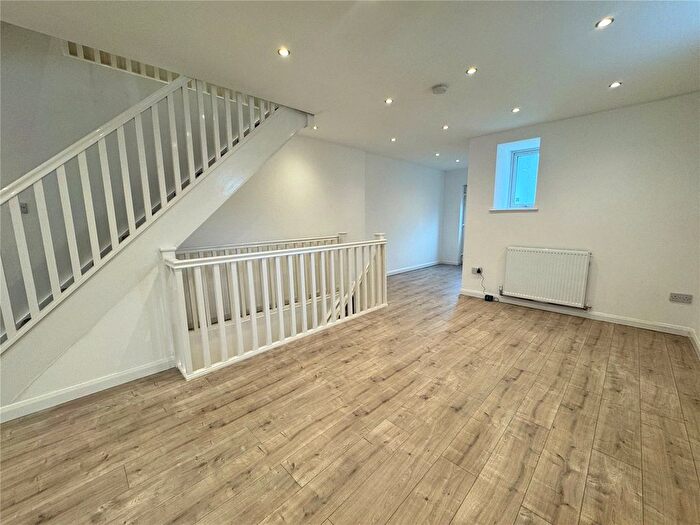 3 Bedroom End Of Terrace House For Sale In Newchurch Road, Rawtenstall, Rossendale, BB4