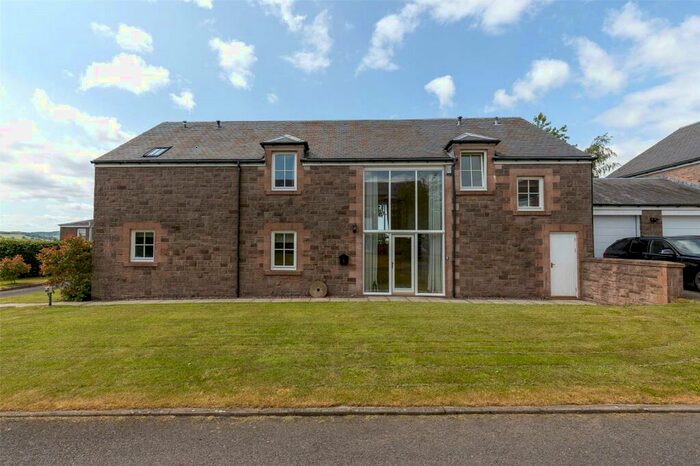 5 Bedroom Link Detached House For Sale In Melginch Steading, Balbeggie, Perth, PH2